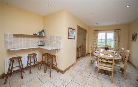 aubhris|Beach House : Popular Self Catering .